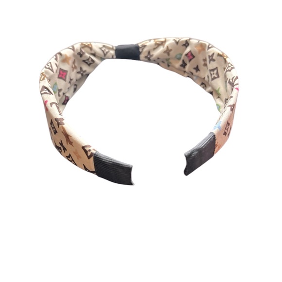 Ladies LV Headband beige with Circular Rhinestones in middle NWOT - Picture 4 of 4